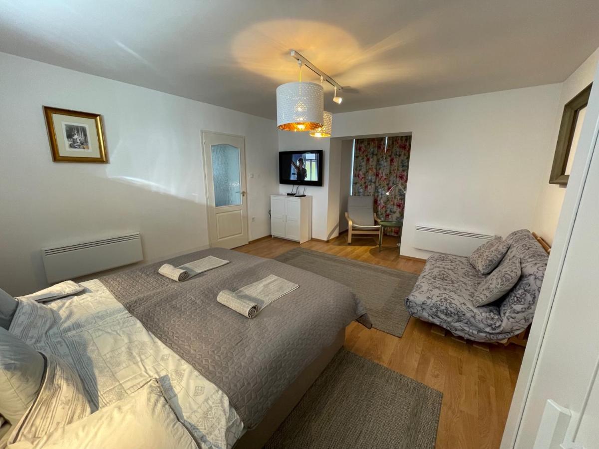 Corte Apartman Папа Экстерьер фото