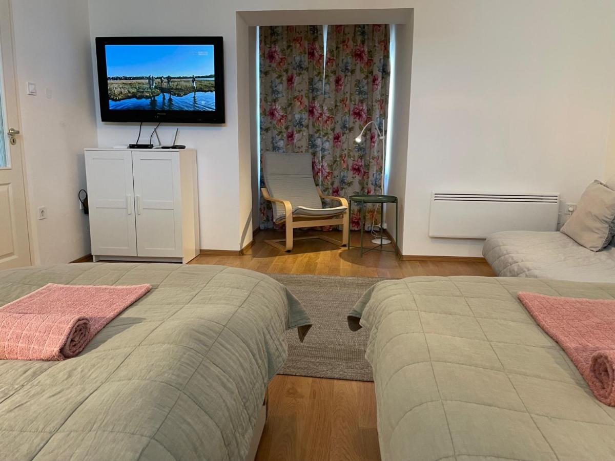 Corte Apartman Папа Экстерьер фото