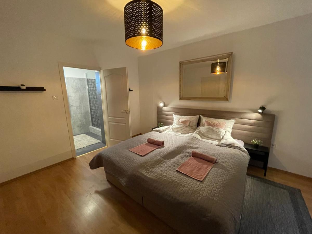 Corte Apartman Папа Экстерьер фото